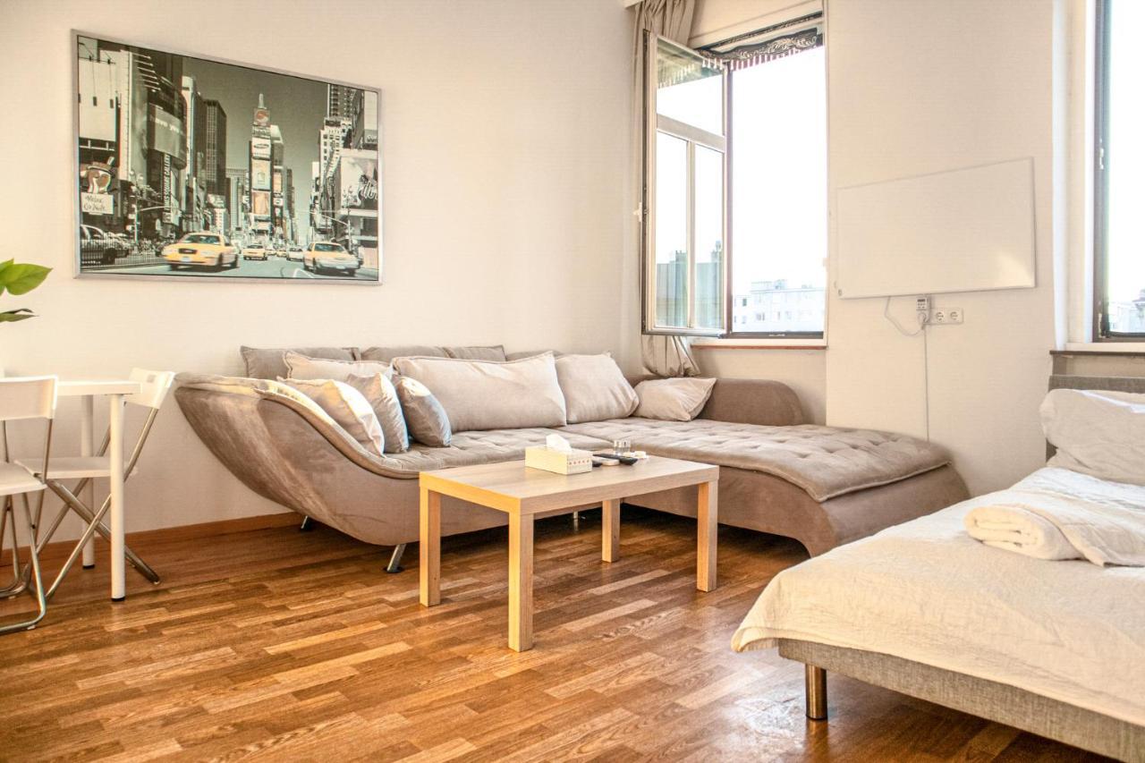 Joyful 2Br Shared Apt Near Millenium Tower & Danube River Bécs Kültér fotó