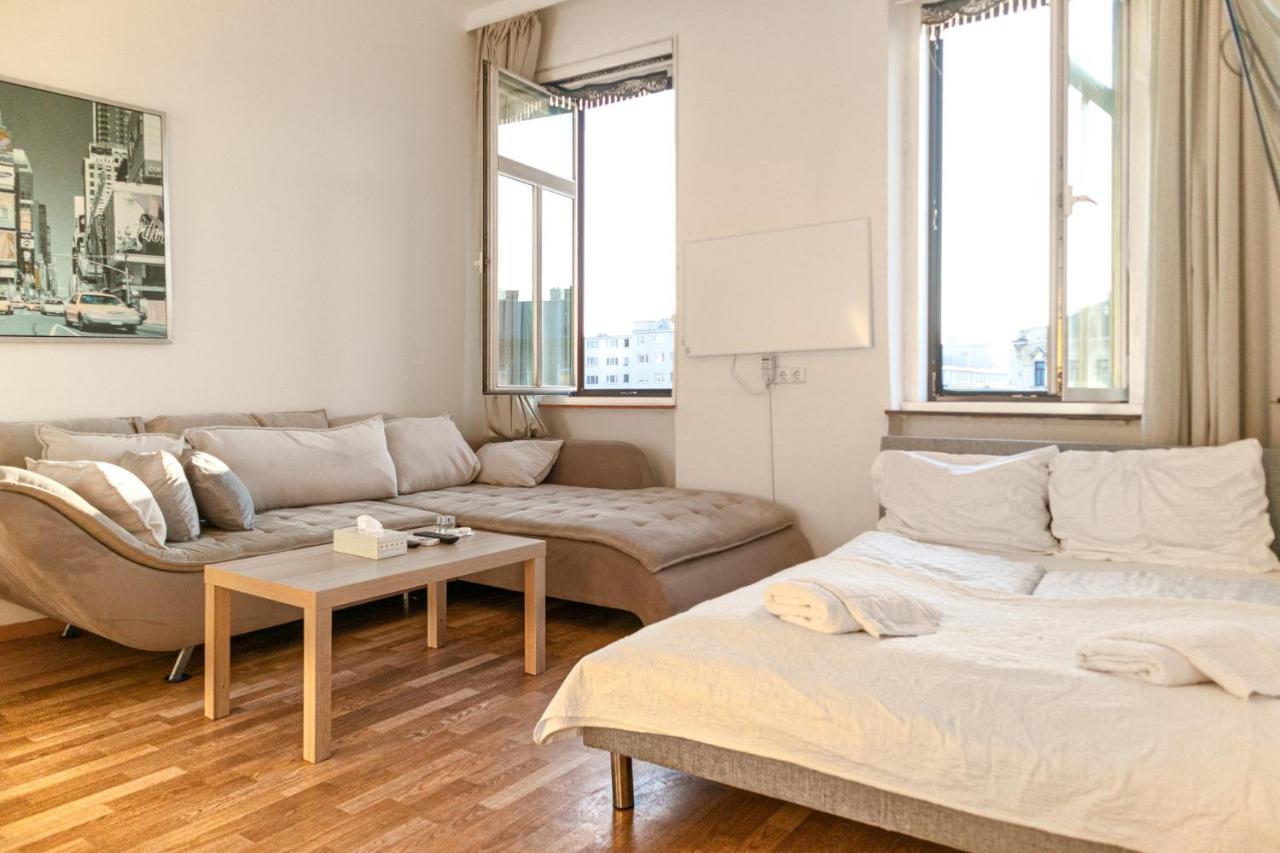 Joyful 2Br Shared Apt Near Millenium Tower & Danube River Bécs Kültér fotó