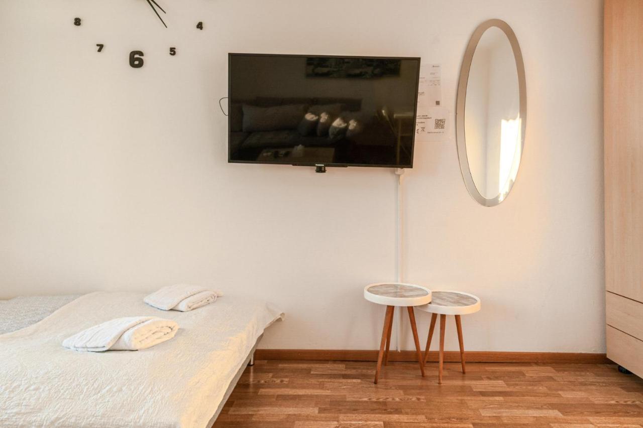 Joyful 2Br Shared Apt Near Millenium Tower & Danube River Bécs Kültér fotó