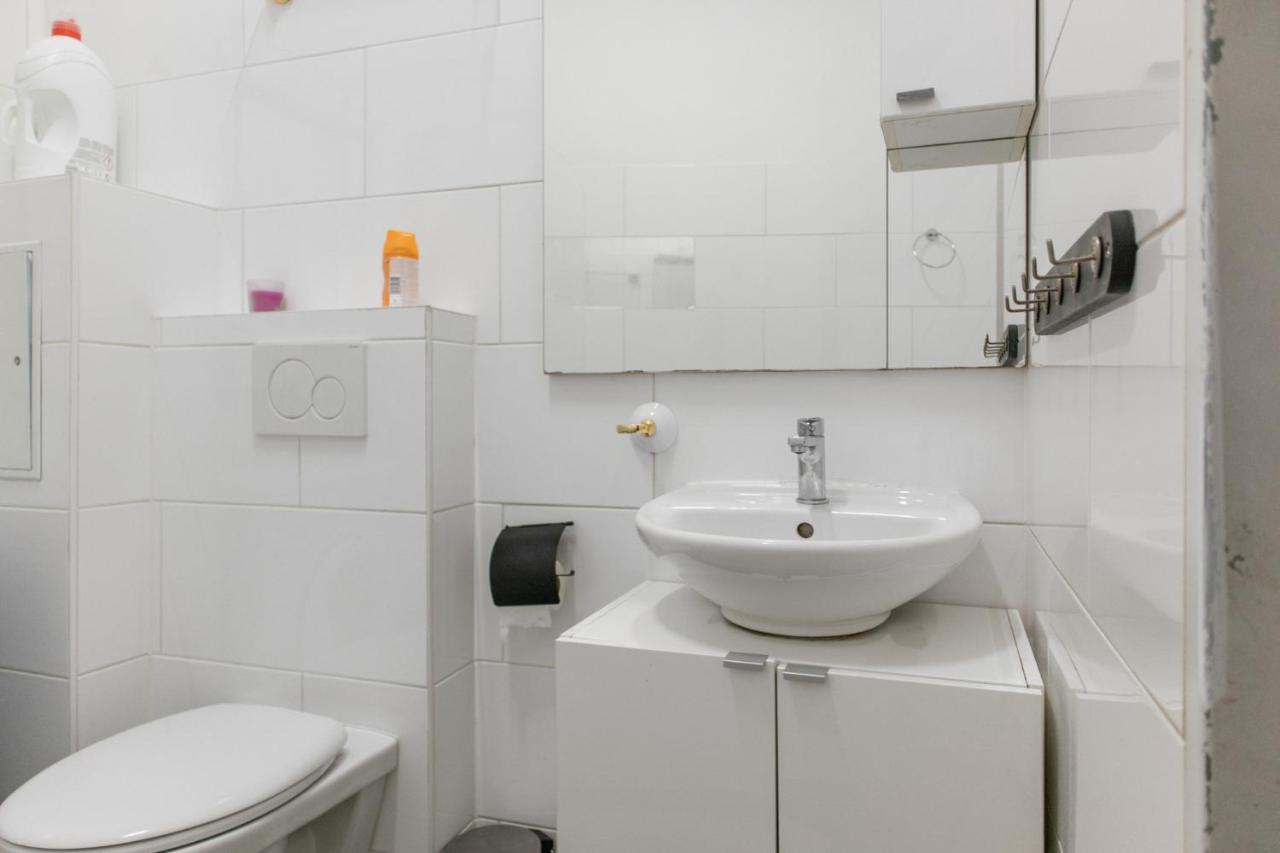 Joyful 2Br Shared Apt Near Millenium Tower & Danube River Bécs Kültér fotó